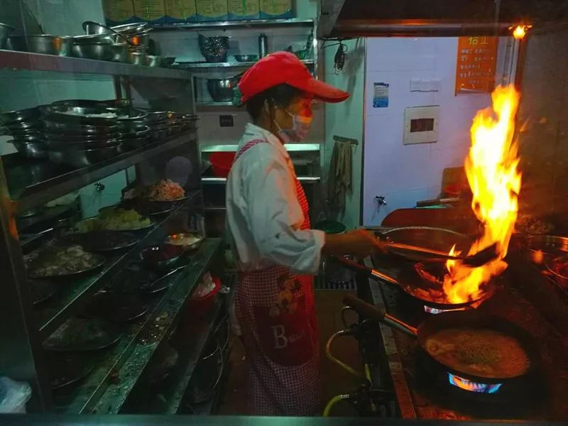 炒美食潮汕粉条怎么做_潮汕粉条怎么做好吃_潮汕美食炒粉条
