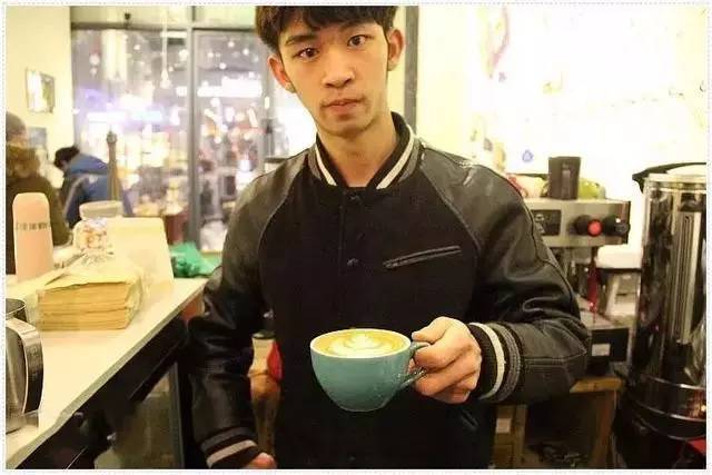 咖啡奶的功效与作用_咖啡奶怎么做好吃_咖啡厅奶