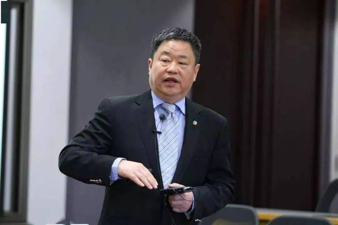 管理思维和创业思维结果视角_思维视角创业管理方案_管理思维和创业思维视角