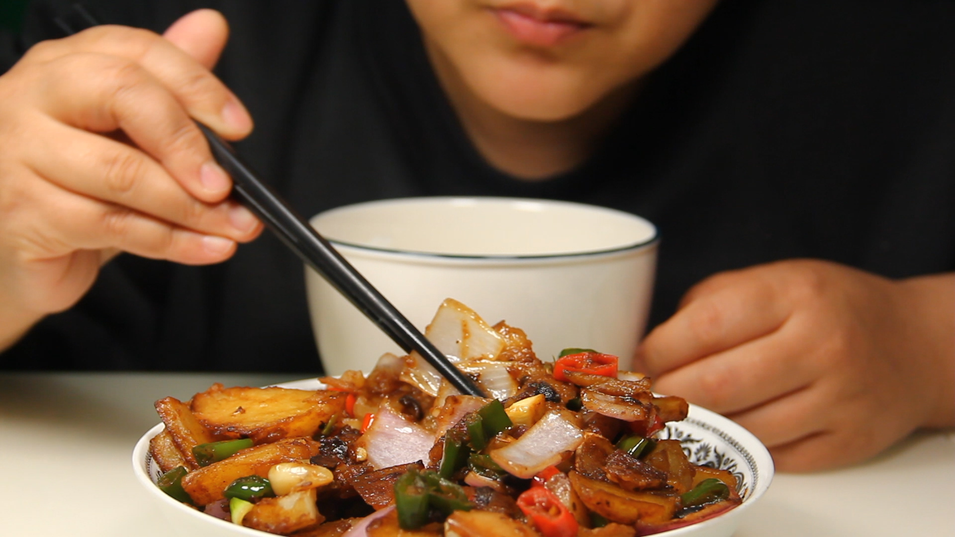 西式煎土豆的做法_西餐煎土豆的做法窍门_煎西餐土豆