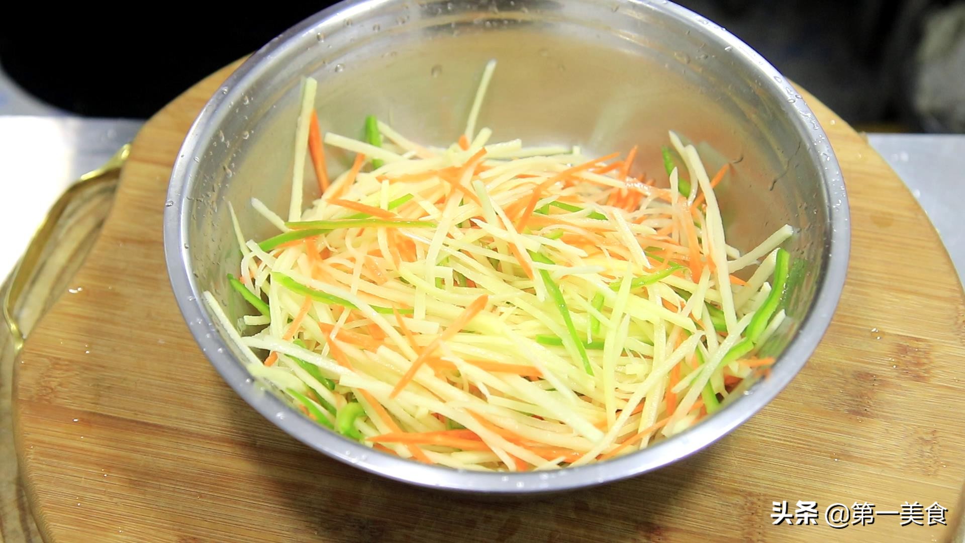 西餐配菜煎土豆_煎土豆西餐_煎西餐土豆