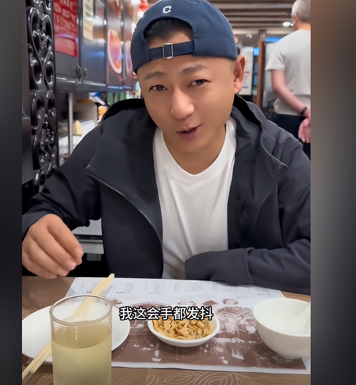 列表哥茶餐厅_表哥茶餐厅的老板是谁_表少茶餐厅菜单