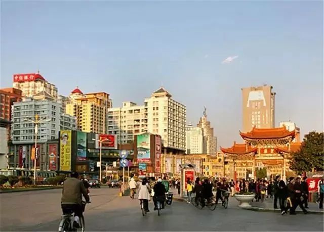 金马门海鲜自助餐厅_金马门国际美食_美食金马门国际店地址