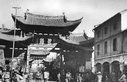 金马门国际美食_美食金马门国际店地址_金马门海鲜自助餐厅