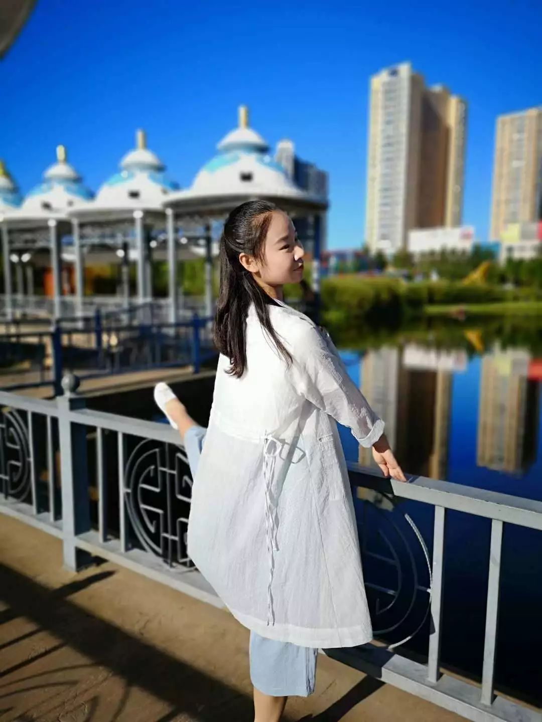 美术秋季写生美篇_秋季美术写生主题标语_趣味美术秋季写生活动策划