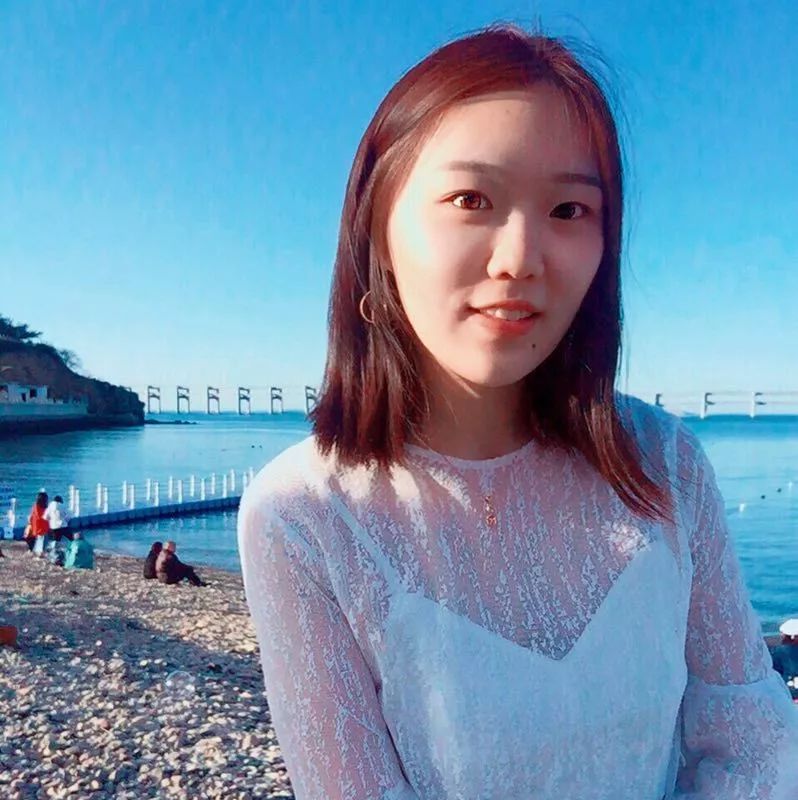 美术秋季写生美篇_趣味美术秋季写生活动策划_秋季美术写生主题标语