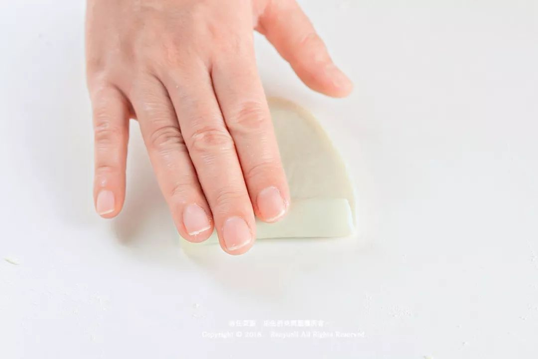 球形点心_圆形点心_面做的小圆球点心