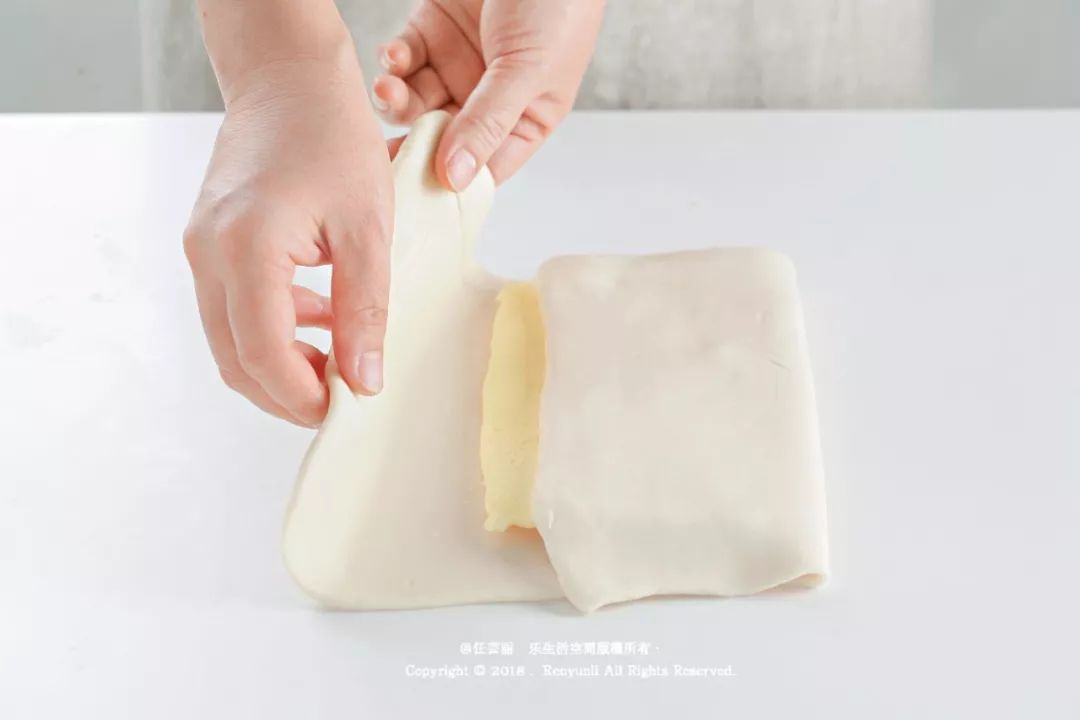 球形点心_圆形点心_面做的小圆球点心