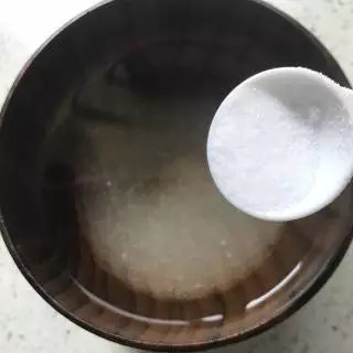 面食点心糖球的做法_圆球形甜点_面做的小圆球点心
