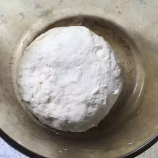 面食点心糖球的做法_圆球形甜点_面做的小圆球点心