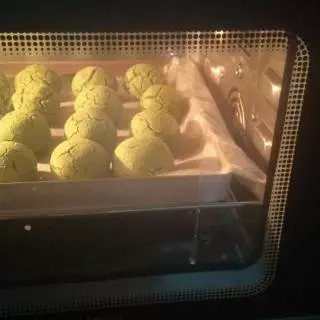 面做的小圆球点心_面食点心糖球的做法_圆球形甜点