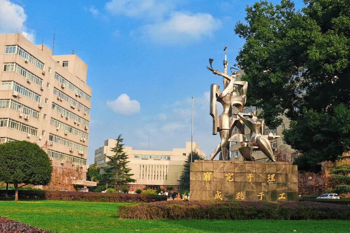 创业大学生故事简短_大学生的创业故事_创业大学生故事心得体会