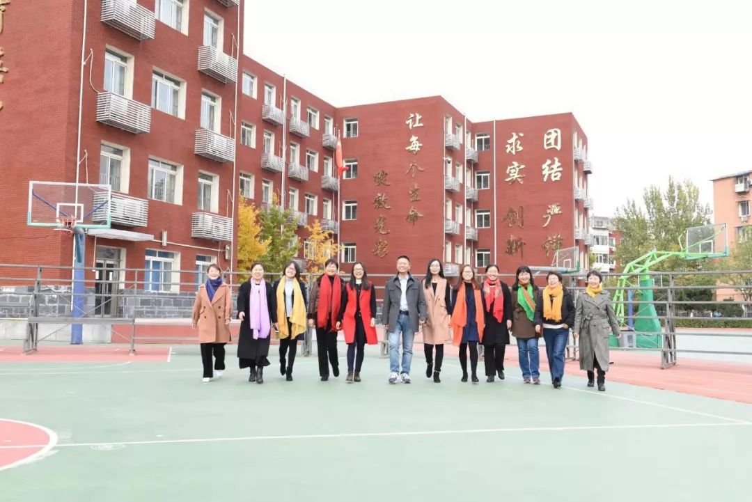 语文吕老师家庭日常_吕老师语文老师_上了成熟丰腴的语文老师向老师