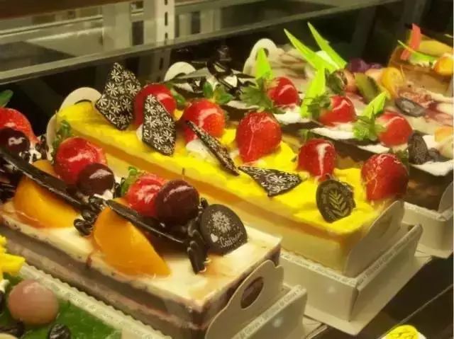 昆明翠湖附近西餐厅_昆明翠湖里西餐厅_昆明翠湖西路