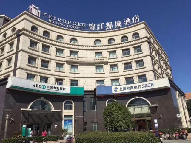 锦江国际酒店附近美食_锦江国际广场美食街_锦江国际购物中心地址