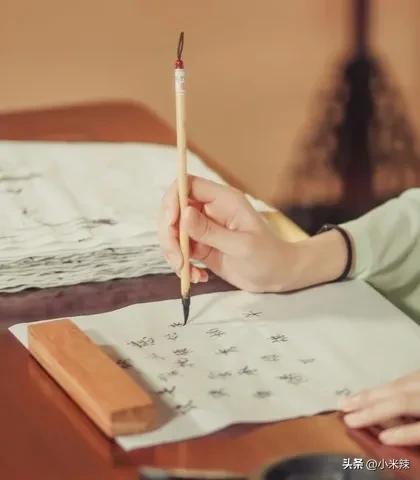 假趣事作文300字_生活中的造假趣事_生活中弄虚作假的事例