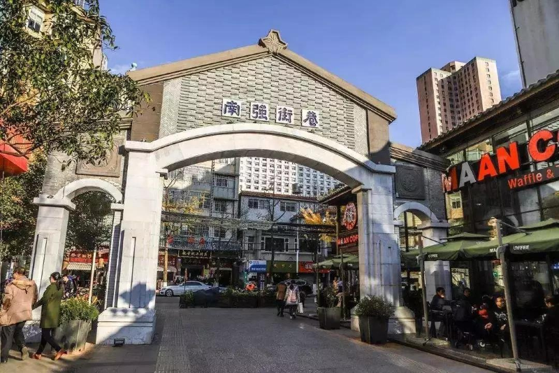 昆明10大特色美食小吃_昆明特色美食小吃_昆明美食小吃特色介绍
