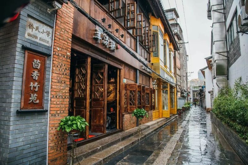 昆明特色美食小吃_昆明10大特色美食小吃_昆明美食小吃特色介绍