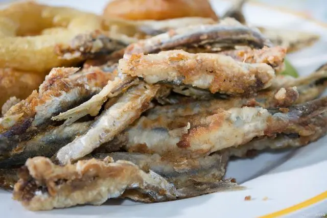昆明美食小吃特色有哪些_昆明特色美食小吃_昆明美食小吃特色推荐