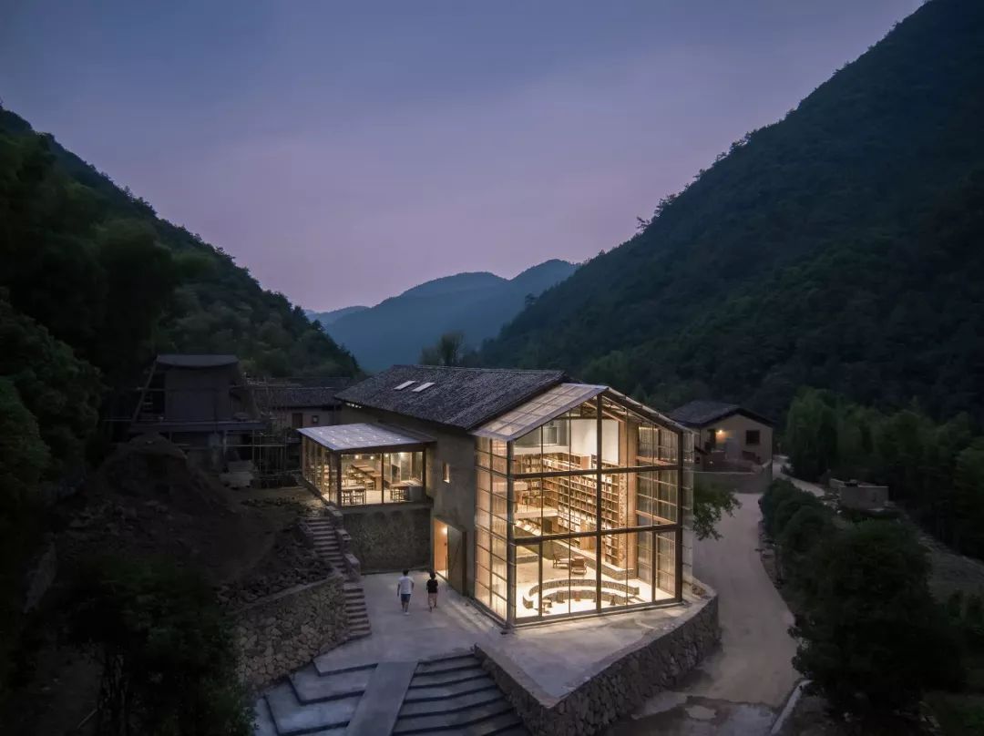 咖啡厅立面图高清_绿色咖啡厅立面图介绍语_咖啡厅立体图