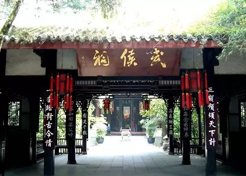 成都糕点批发配送_糕点成都卖材料的地方_成都哪里卖糕点材料