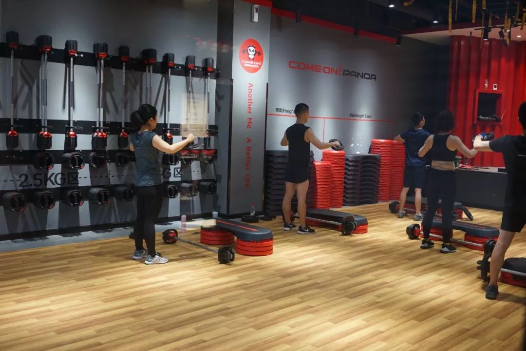 成都糕点批发配送_成都卖糕点的店_成都哪里卖糕点材料