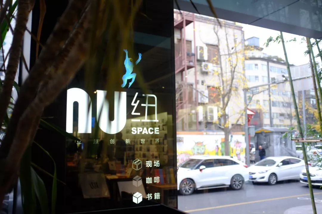 成都哪里卖糕点材料_成都糕点批发配送_成都卖糕点的店