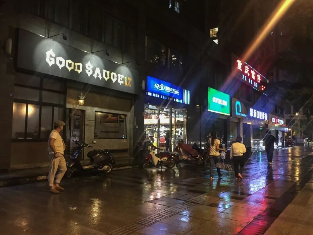成都糕点批发配送_成都卖糕点的店_成都哪里卖糕点材料