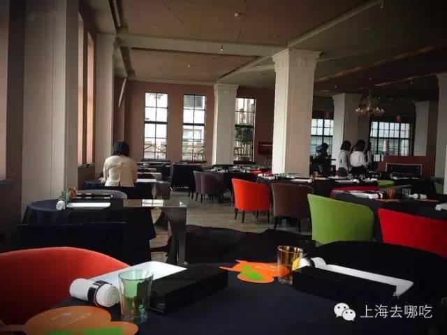 美式西厨装修效果图_西餐厅美式小清新装修_美式风格装修餐厅