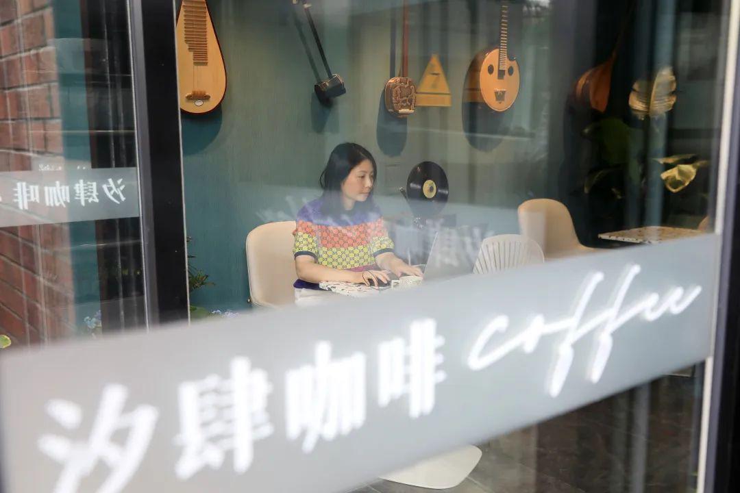 咖啡馆艺术字_咖啡馆门头用什么字体好看_咖啡馆字体设计
