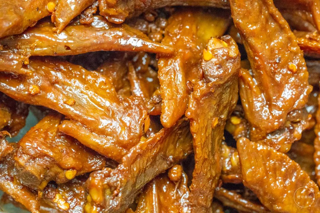 卤鱿鱼怎么做好吃_潮汕美食卤鱿鱼_正宗卤鱿鱼的做法窍门