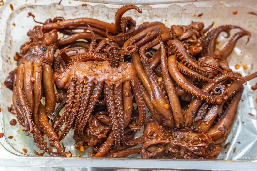 潮汕美食卤鱿鱼_卤鱿鱼怎么做好吃_正宗卤鱿鱼的做法窍门