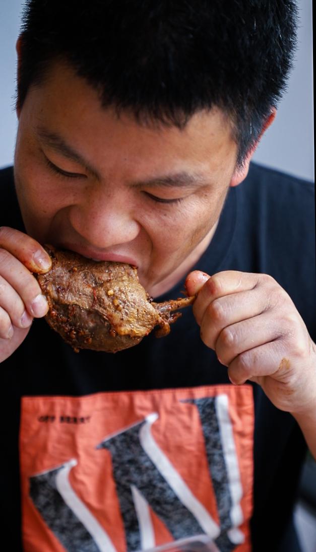 潮汕美食卤鱿鱼_卤鱿鱼怎么做好吃_正宗卤鱿鱼的做法窍门