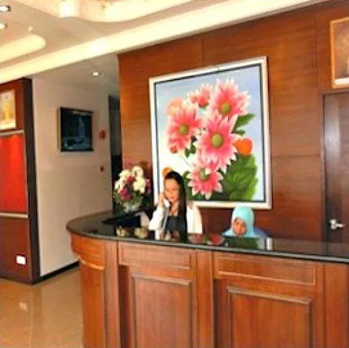 咖啡馆与廉价旅馆电影_电影旅馆老板演员是谁_电影中的咖啡馆