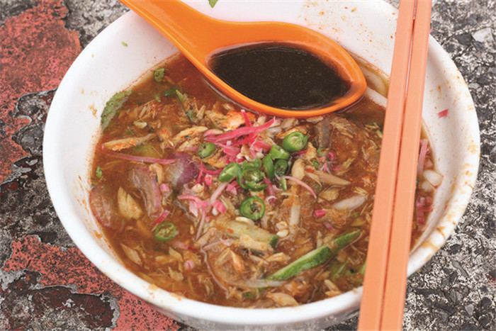 小葱炸酱鸡蛋_潮汕美食鸡蛋小葱炸_炸鸡蛋美食潮汕小葱怎么做