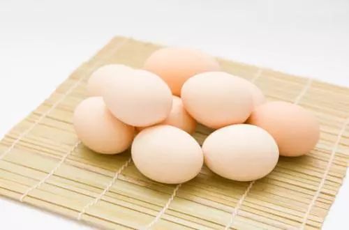 小葱炸酱鸡蛋_潮汕美食鸡蛋小葱炸_炸葱花鸡蛋丸子的做法