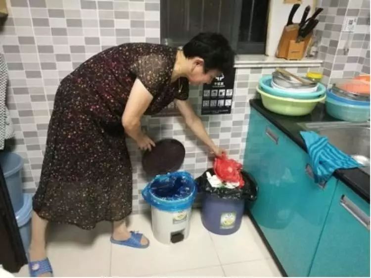 动手小达人小学生作文_动手小达人手抄报_动手达人的生活小窍门