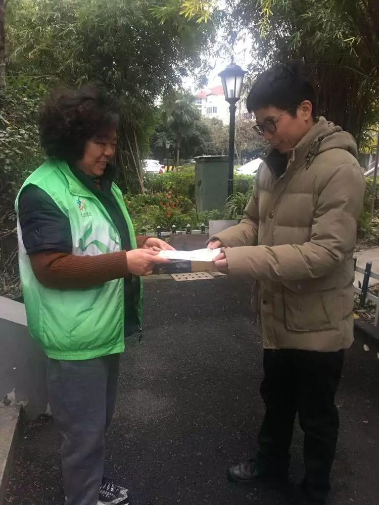 动手达人的生活小窍门_动手小达人手抄报_动手小达人小学生作文