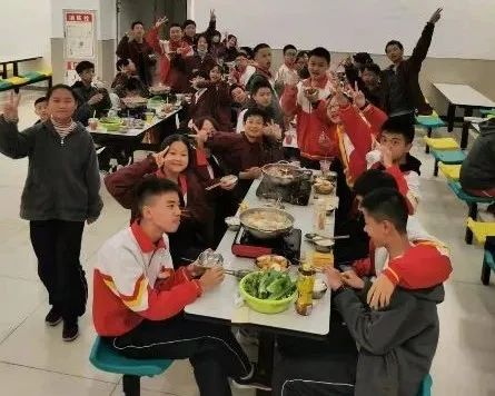 咖啡班怎么根治呢_乐班咖啡英文_乐班咖啡