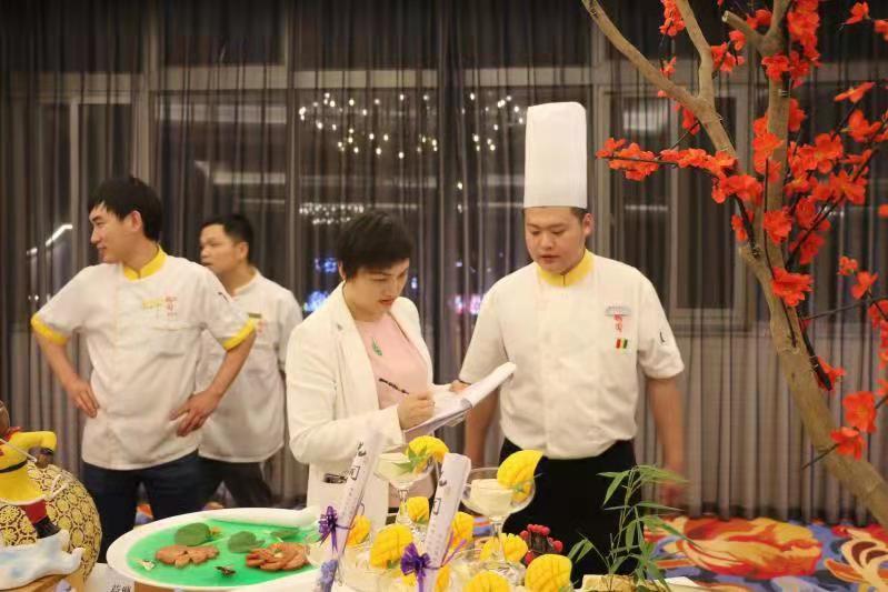 西餐摆台国赛视频_西餐摆台技能大赛_国赛西餐摆台