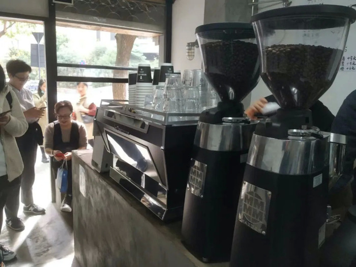 咖啡店能赚多少钱_咖啡厅一年赚多少_咖啡厅怎么盈利