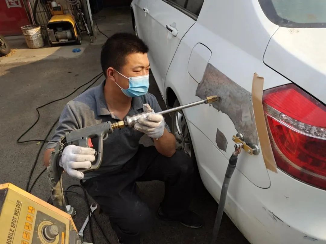 汽车创业案例_创业故事汽车_汽车行业创业成功的例子