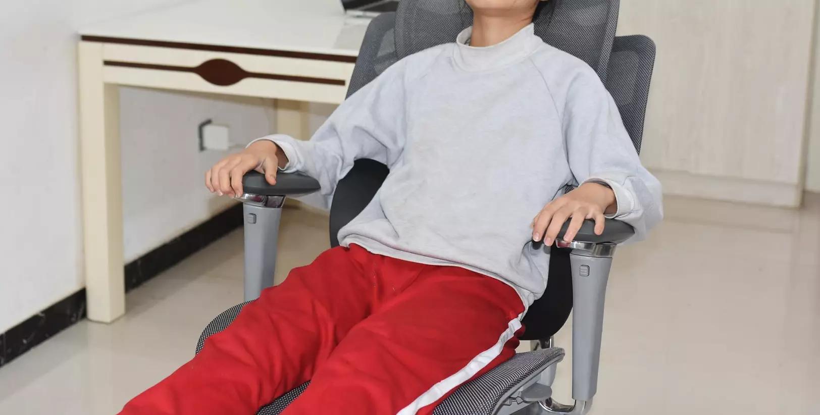 电竞椅头枕_电竞椅头枕是靠头还是脖子_电竞椅枕头线是干嘛的