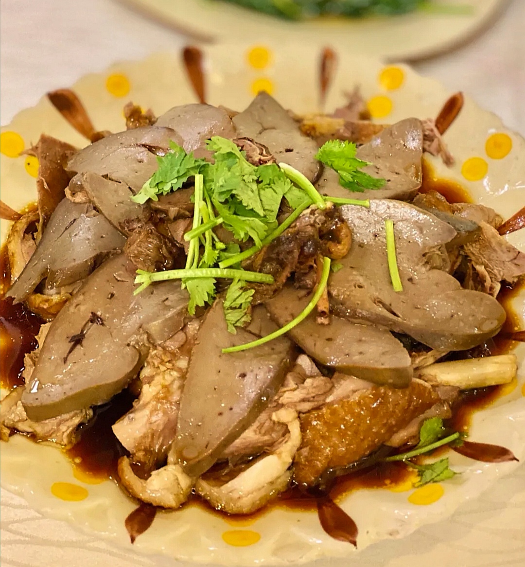 鱿鱼卷怎么炒好吃潮汕美食_潮汕鱿鱼的做法_炒鱿鱼卷的家常做法视频