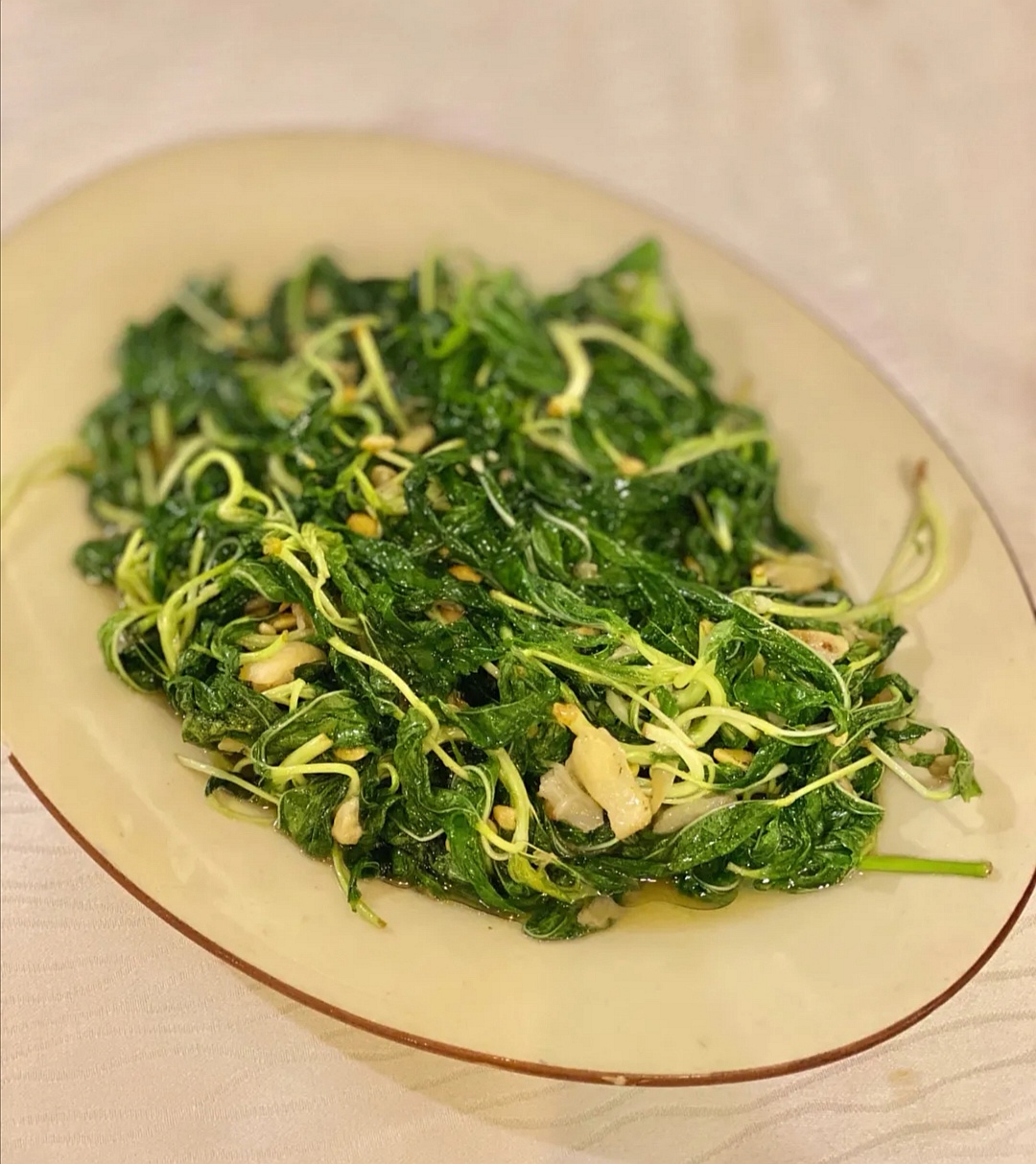 鱿鱼卷怎么炒好吃潮汕美食_潮汕鱿鱼的做法_炒鱿鱼卷的家常做法视频