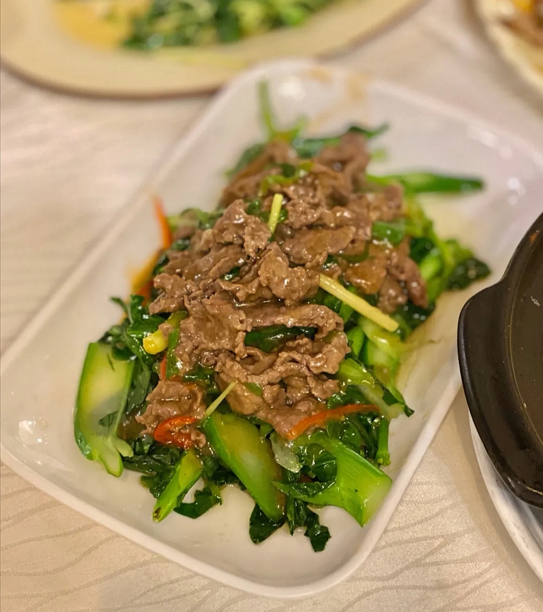 炒鱿鱼卷的家常做法视频_鱿鱼卷怎么炒好吃潮汕美食_潮汕鱿鱼的做法