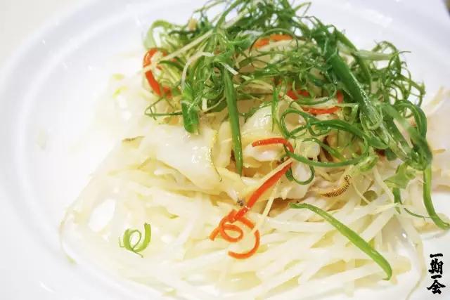 鱿鱼卷怎么炒好吃潮汕美食_潮汕炒鱿鱼做法_潮汕炒鲜鱿鱼