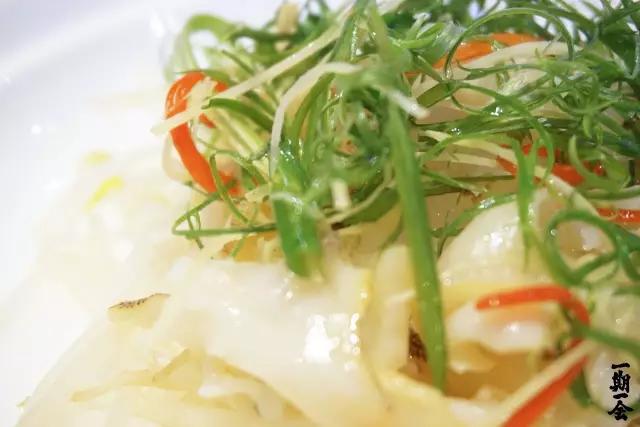 鱿鱼卷怎么炒好吃潮汕美食_潮汕炒鱿鱼做法_潮汕炒鲜鱿鱼