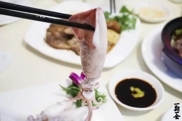 鱿鱼卷怎么炒好吃潮汕美食_潮汕炒鱿鱼做法_潮汕炒鲜鱿鱼