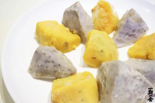 潮汕炒鲜鱿鱼_潮汕炒鱿鱼做法_鱿鱼卷怎么炒好吃潮汕美食